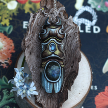 Load image into Gallery viewer, Blue and Gold Beetle Pendant with Labradorite
